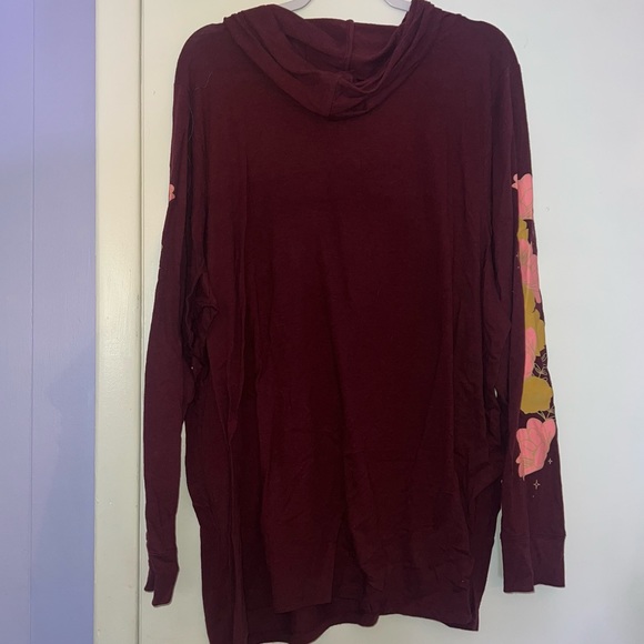 Torrid top size 4 - Picture 2 of 6